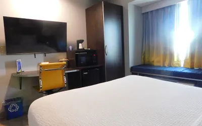 Photo 3 - Microtel Inn & Suites by Wyndham Wheeling at Highlands