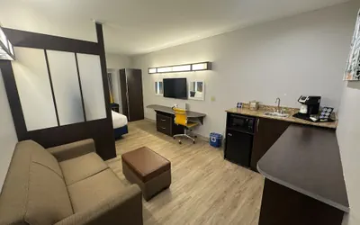 Photo 4 - Microtel Inn & Suites by Wyndham Wheeling at Highlands