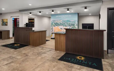 Photo 5 - La Quinta Inn & Suites by Wyndham Minot