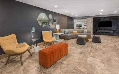 Photo 3 - La Quinta Inn & Suites by Wyndham Minot