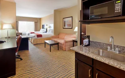 Photo 4 - Holiday Inn Express Hotel & Suites Gallup East by IHG