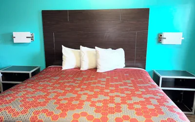 Photo 2 - Euro Inn and Suites Slidell