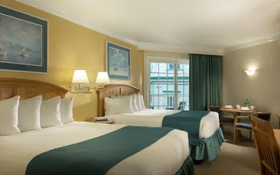 Photo 3 - La Mer Beachfront Resort