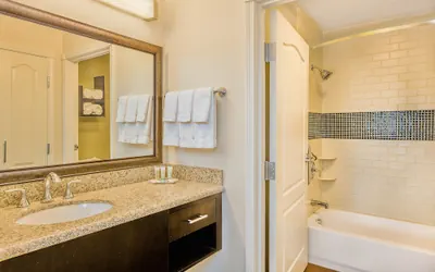 Photo 3 - Staybridge Suites Bismarck by IHG