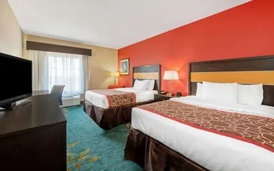 Photo 5 - La Quinta Inn & Suites by Wyndham Leesville Ft. Polk