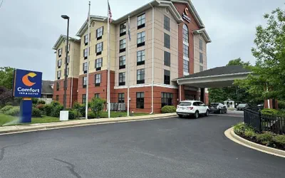Photo 2 - Comfort Inn & Suites Lexington Park near Pax River