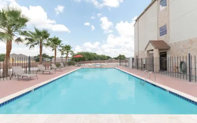 Photo 2 - Microtel Inn and Suites Eagle Pass