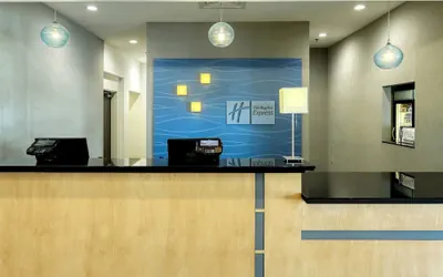 Photo 3 - Holiday Inn Express Hotel & Suites Batavia - Darien Lake by IHG