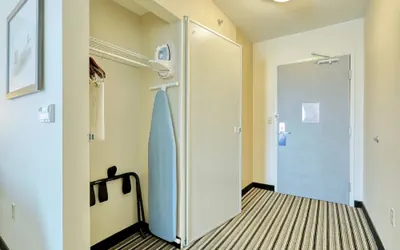 Photo 5 - Holiday Inn Express Hotel & Suites Batavia - Darien Lake by IHG