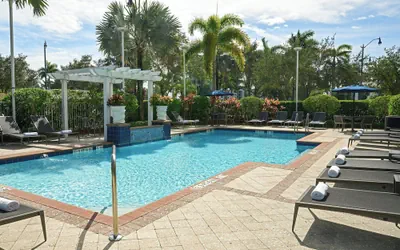 Photo 2 - Courtyard by Marriott Miami Homestead