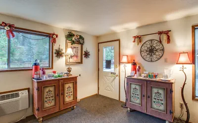 Photo 3 - Alpine Rivers Inn