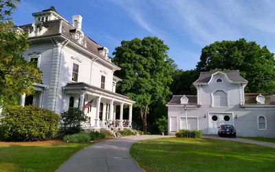 Photo 2 - The Proctor Mansion Inn