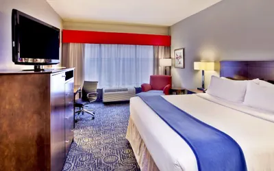 Photo 4 - Holiday Inn Express & Suites Oak Ridge by IHG