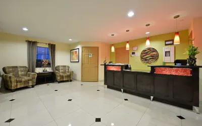Photo 5 - Americas Best Value Inn & Suites Lake Charles at I-210 Exit 11
