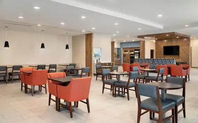 Photo 4 - Holiday Inn Express Richmond by IHG