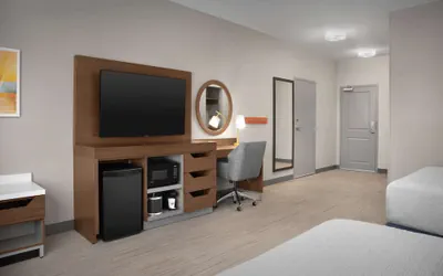Photo 2 - Hampton Inn & Suites Williston