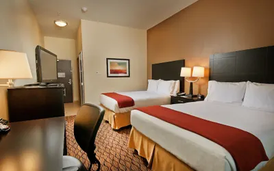 Photo 4 - Holiday Inn Express Hotel & Suites Pearsall by IHG