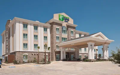 Photo 2 - Holiday Inn Express Hotel & Suites Pearsall by IHG