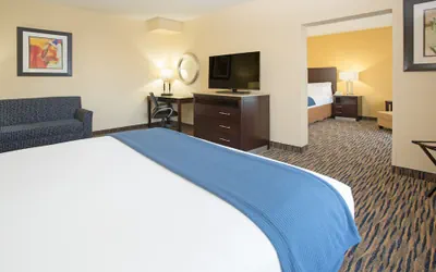 Photo 2 - Holiday Inn Express Hotel & Suites Denver North - Thornton by IHG