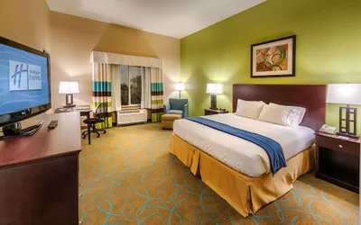 Photo 5 - Holiday Inn Express Hotel & Suites Red Bluff-South Redding by IHG