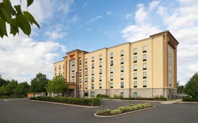 Photo 2 - Hampton Inn Neptune/Wall