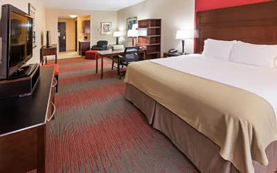 Photo 3 - Holiday Inn Express & Suites Duncan by IHG
