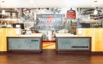 Photo 3 - La Quinta Inn & Suites by Wyndham Starkville at MSU