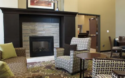 Photo 3 - Homewood Suites by Hilton Coralville - Iowa River Landing