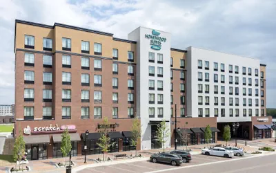 Photo 2 - Homewood Suites by Hilton Coralville - Iowa River Landing