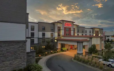 Photo 2 - Hampton Inn & Suites DuPont
