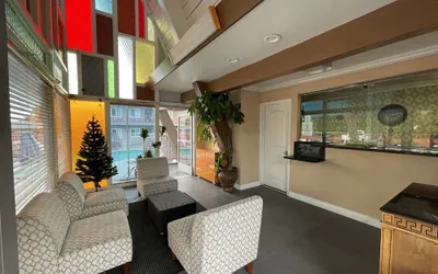 Photo 4 - La Casa Inn