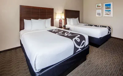 Photo 4 - La Quinta Inn & Suites by Wyndham Inglewood