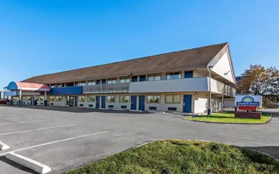 Photo 2 - Days Inn by Wyndham Independence