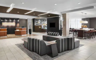 Photo 3 - Courtyard by Marriott Newark Downtown