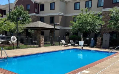 Staybridge Suites Bowling Green by IHG