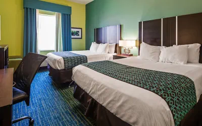 Photo 4 - Best Western Plus Carrizo Springs Inn & Suites