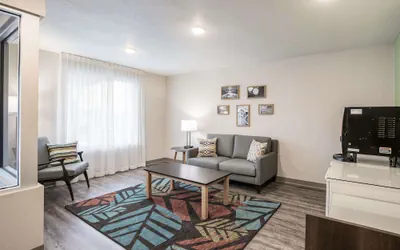 Photo 4 - WoodSpring Suites Detroit Madison Heights