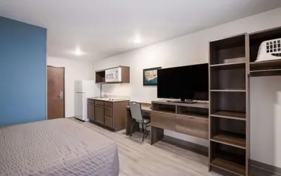 Photo 2 - WoodSpring Suites Detroit Madison Heights