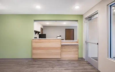Photo 5 - WoodSpring Suites Detroit Madison Heights