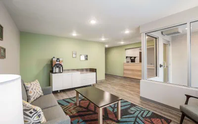 Photo 3 - WoodSpring Suites Detroit Madison Heights