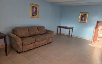 Photo 5 - Blue Way Inn & Suites Wichita East