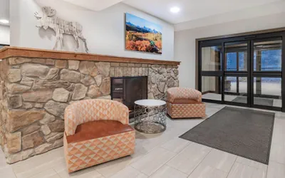 Photo 4 - Microtel Inn & Suites by Wyndham Georgetown Lake