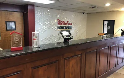 Photo 4 - HomeTowne Studios By Red Roof Augusta