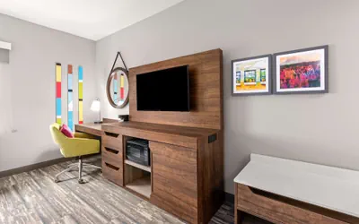 Photo 5 - Hampton Inn & Suites Portland Tigard
