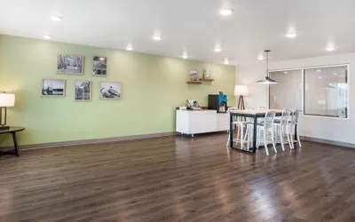 Photo 4 - WoodSpring Suites Sulphur - Lake Charles