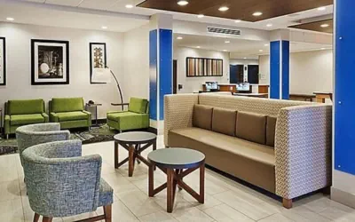 Photo 2 - Holiday Inn Express and Suites Griffin by IHG