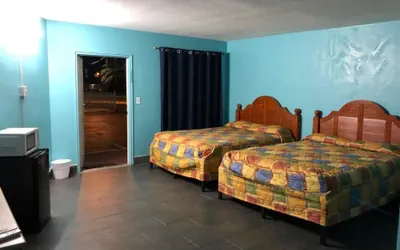 Photo 3 - Slumberland Motel