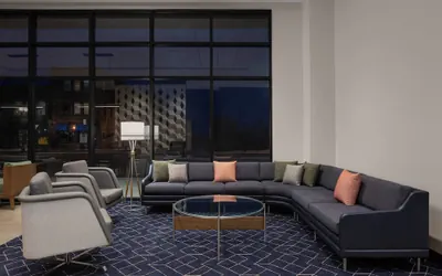 Photo 3 - Courtyard by Marriott Lansing Downtown
