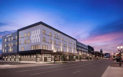 Photo 2 - Courtyard by Marriott Lansing Downtown