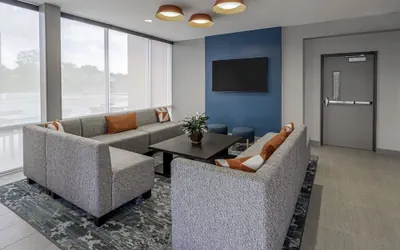 Photo 2 - avid hotel Milwaukee West Waukesha by IHG